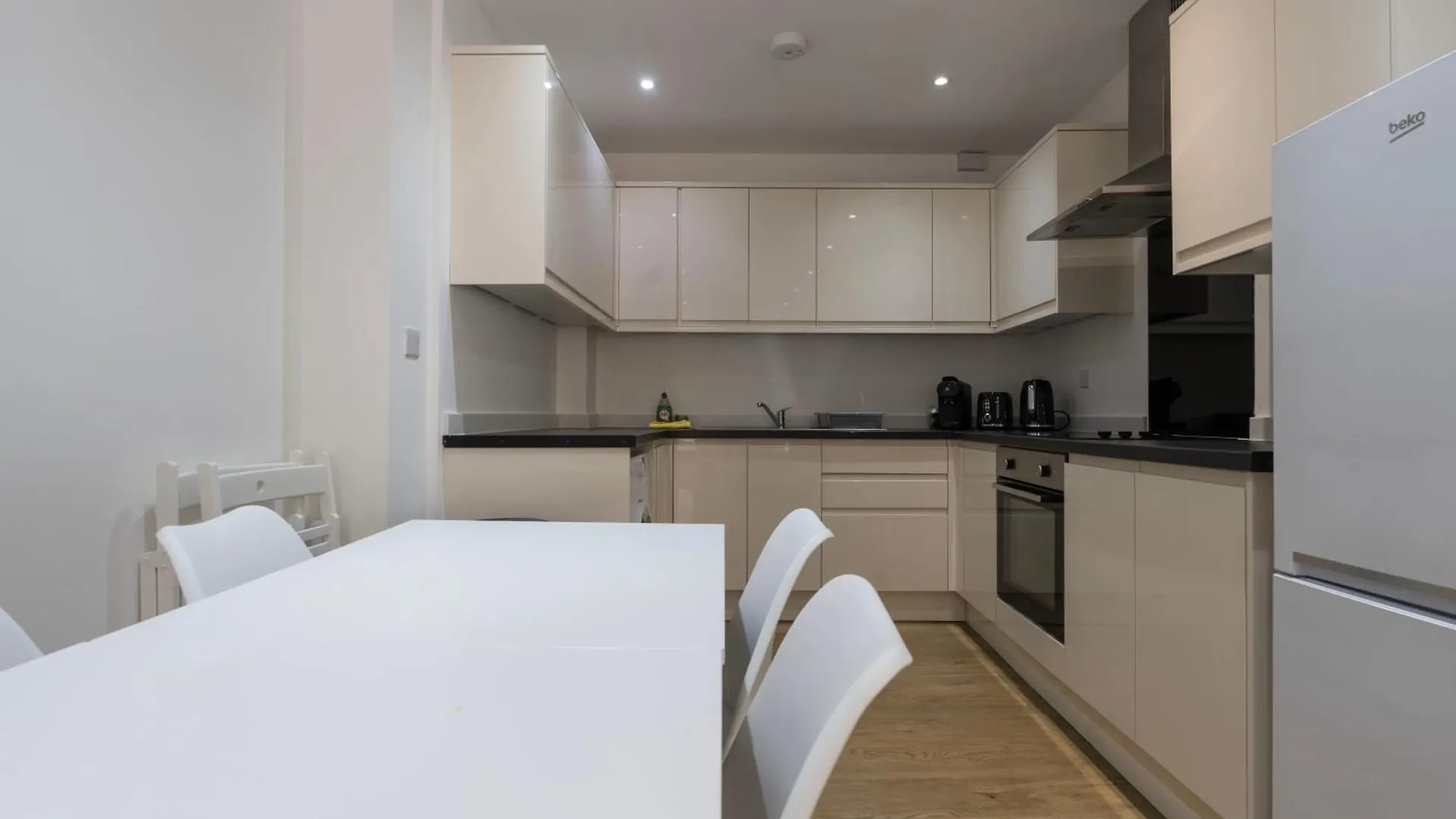 Aldgate One Cl United Kingdom